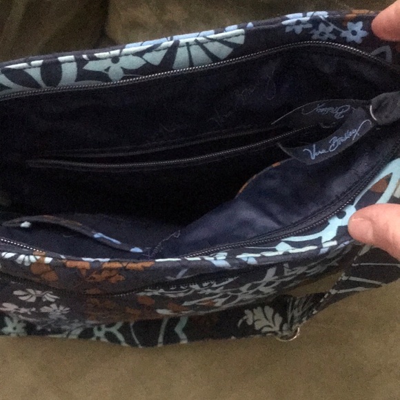 Vera Bradley Carson mailbag crossbody,barely used - Picture 6 of 6